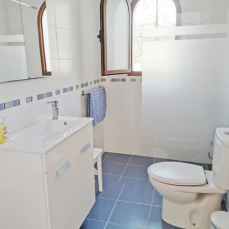 Aza House Apartmán *